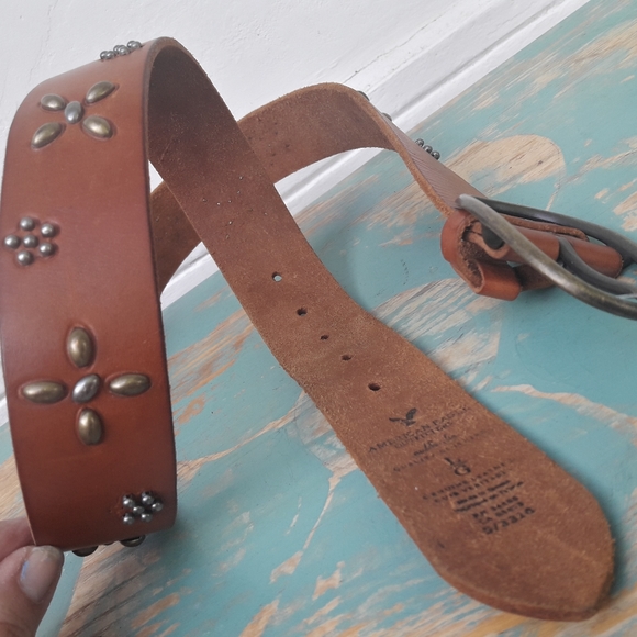 Genuine Leather Belt Ornate Metal Rivets Grommets - Picture 7 of 11